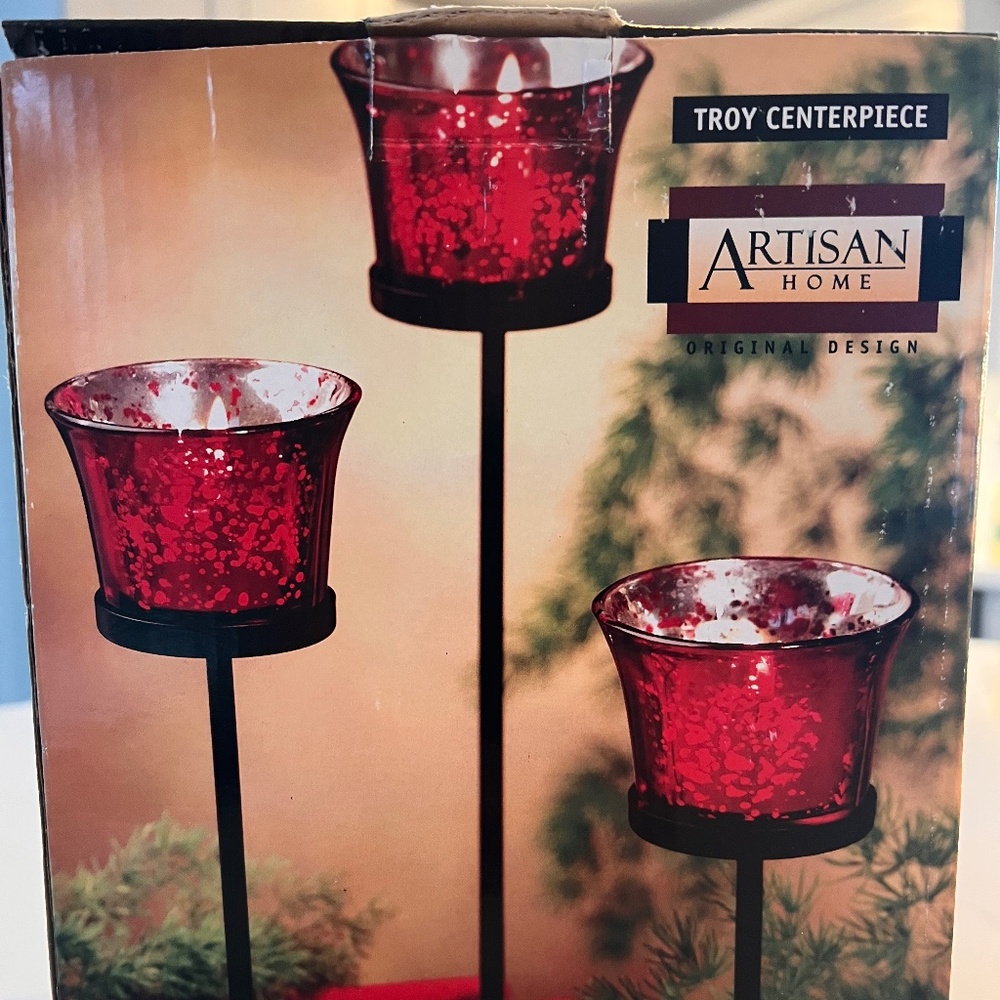 Red and Gold Centerpiece Artisan Home Metal Three Red Tealight Candle Holder